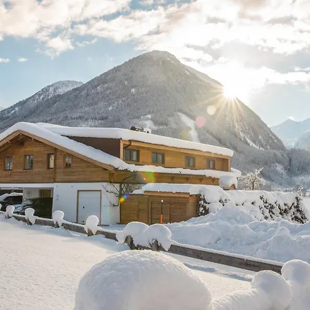 In Neukirchen With Mountain Views, Cleaning Included Rosenthal