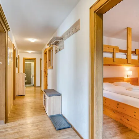 Lejlighed In Neukirchen With Mountain Views, Cleaning Included