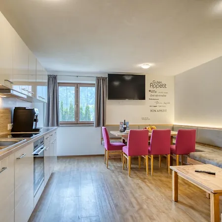 In Neukirchen With Mountain Views, Cleaning Included