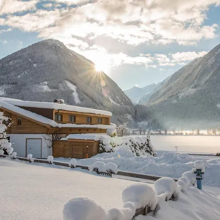 In Neukirchen With Mountain Views, Cleaning Included *